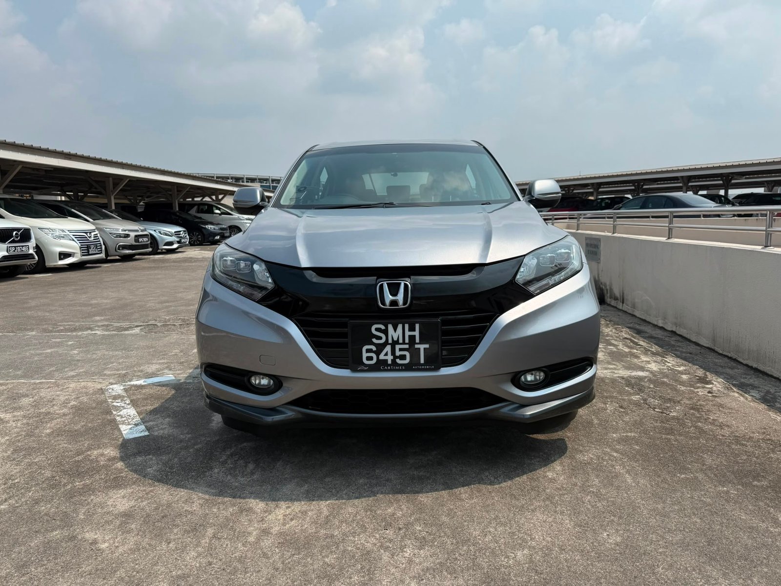 Honda Vezel Hybrid 1.5X photo 3